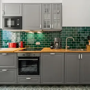 The Tieckstr Loft For Up To 7 People With 2 Bathrooms Apartamento